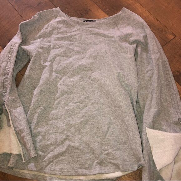 Very J gray sweatshirt with wide sleeves and ties - Picture 1 of 5